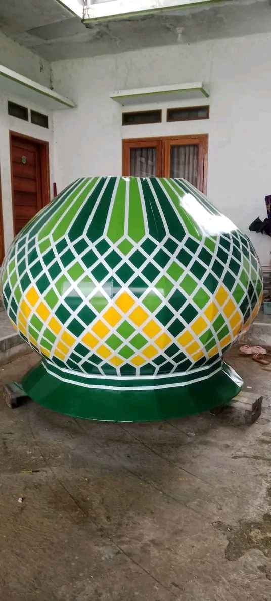 Kubah Masjid Hitam Putih
